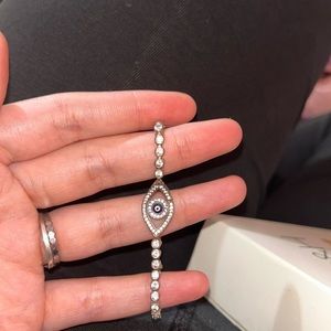 Women’s bracelet